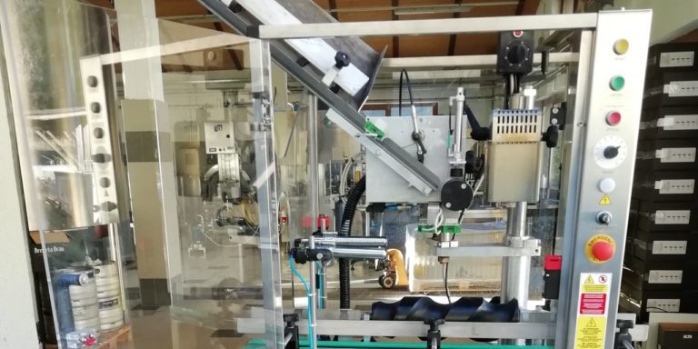 Il Birrificio Val Rendena vende capsulatrice automatica