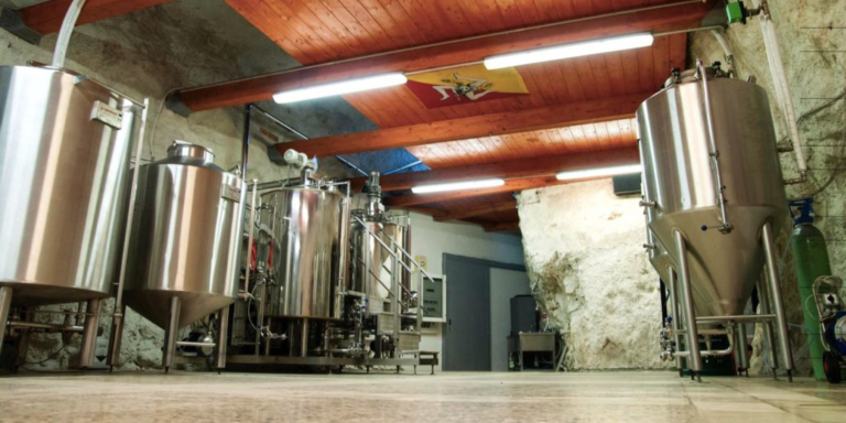 Vendesi impianto produttivo (sala cottura + unitank + attrezzature)