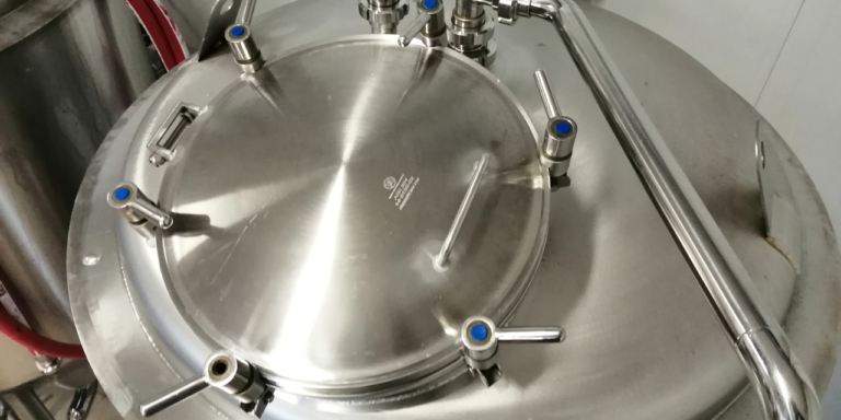 Birra del Bosco vende un fermentatore troncoconico da 10 hl