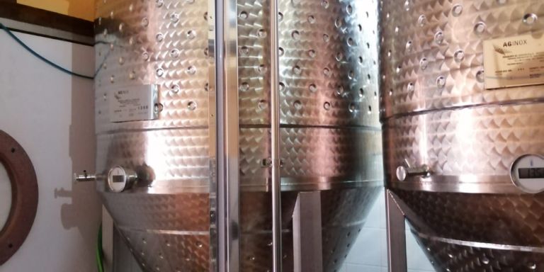 Il birrificio Babylon vende 2 fermentatori troncoconici