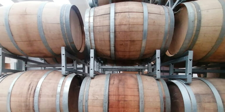 Il Birrificio Lariano vende barrique e porta botti