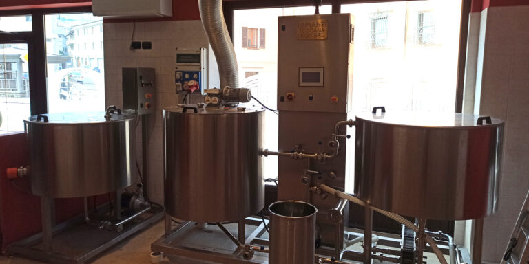 Il brewpub De La Tour vende sala cottura dal 250 litri