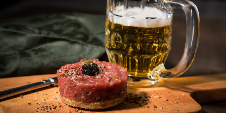 Estate calda, cucina fresca: come abbinare la birra ai piatti freddi della stagione
