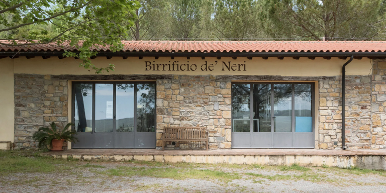 Il Birrificio de’ Neri (provincia di Grosseto) è alla ricerca di un birraio