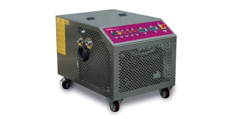 Vendesi refrigeratore d’acqua glicolata, completo di pompa di circolazione e serbatoio di accumulo inox isolato