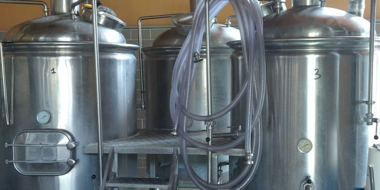 Vendesi impianto completo con sala cottura da 6 hl