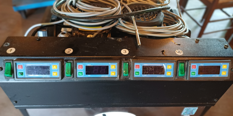 Il Birrificio Alp vende un gruppo frigo con termostati fino a 4 fermentatori