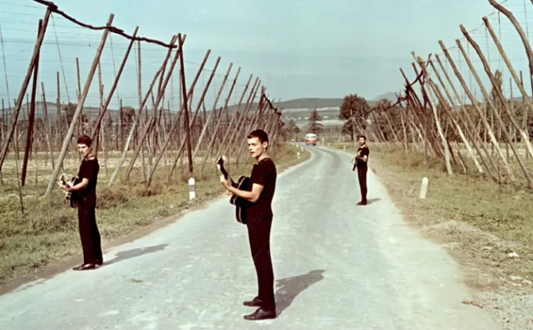 Il più famoso musical della Repubblica Ceca è un cult ambientato nei campi di luppolo