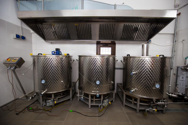 Birra Kinisia vende impianto produttivo con sala cotte da 500 litri netti