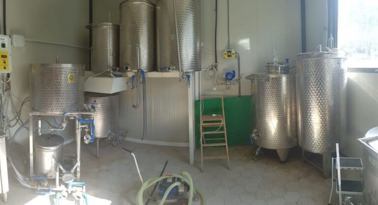 Birrificio vende impianto completo con sala cottura da 250 litri