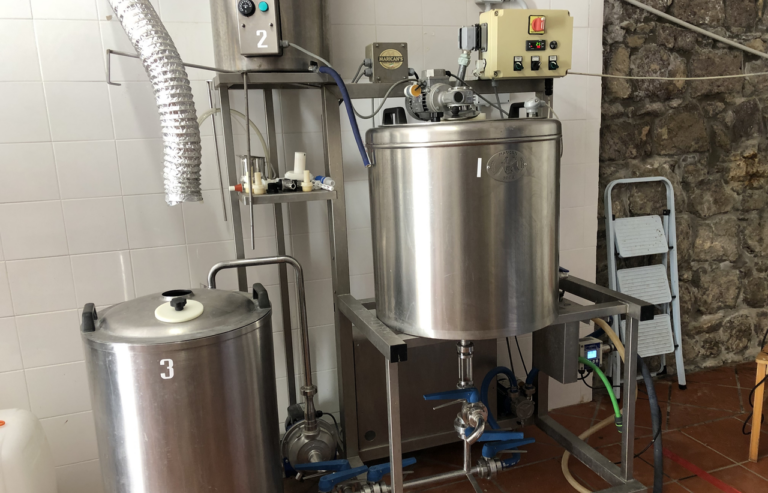 Il Birrificio Bunker vende impianto da 100 litri, 2 unitank isobarici da 320 lt e imbottigliatrice isobarica