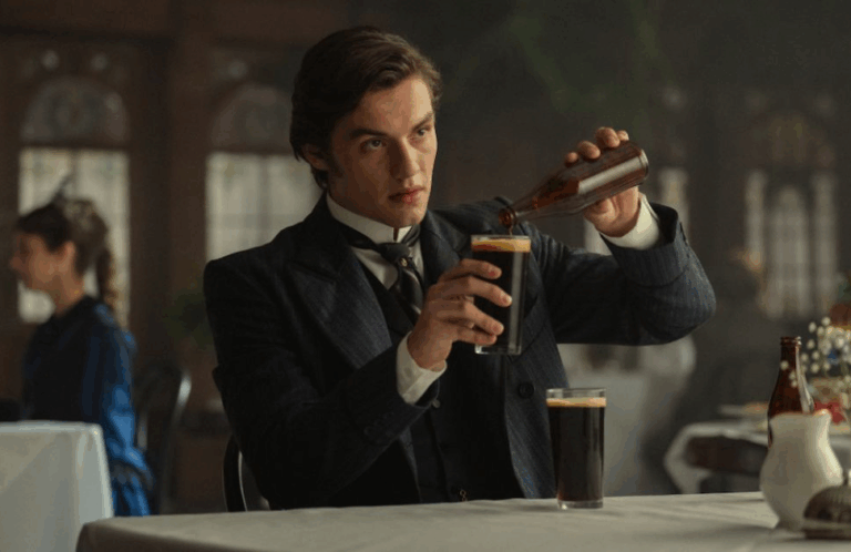 House of Guinness sbarca su Netflix: la serie è interessante, ma la birra resta sullo sfondo