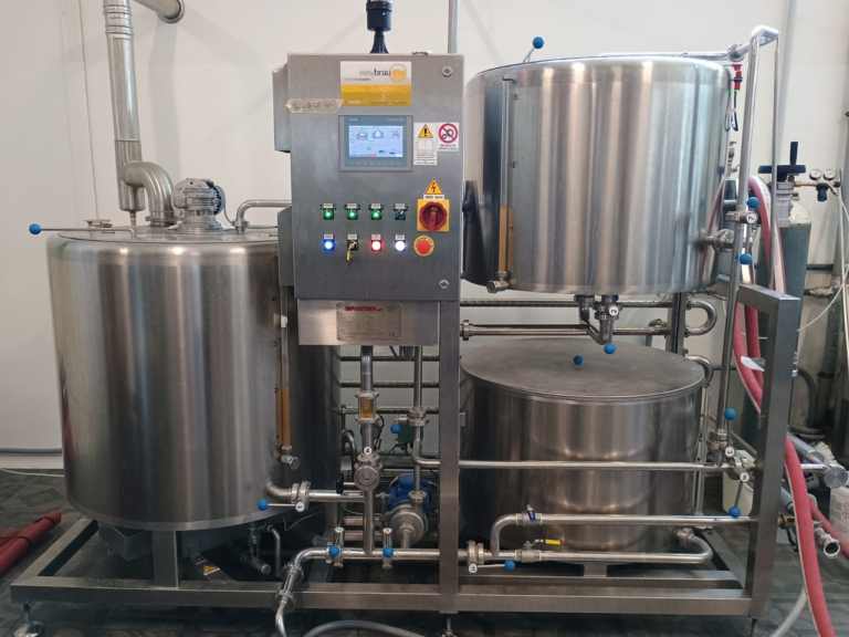 Vendesi impianto di produzione completo con sala cotte da 2,5 hl